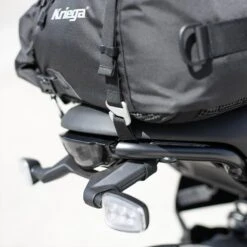 Kriega US-Drypack Fitting Kit Ducati Scrambler 800 -Motor Liefhebbers Winkel kriega us drypack fitting kit ducati scrambler 800 3