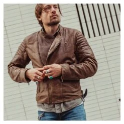 Rev'it Surgent -Motor Liefhebbers Winkel revit surgent 4